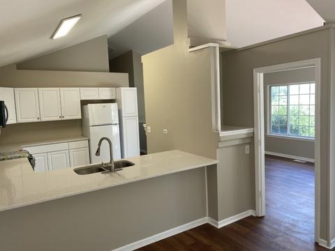 9391 Harrison St, Des Plaines, IL 60016 photo 6