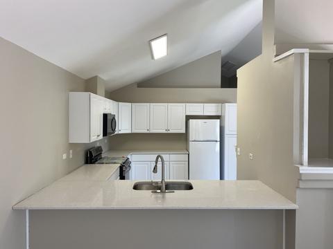 9391 Harrison St, Des Plaines, IL 60016 photo 4