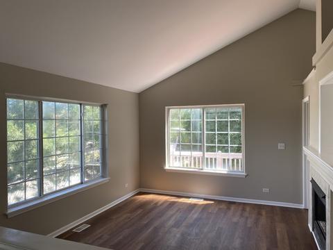 9391 Harrison St, Des Plaines, IL 60016 photo 8