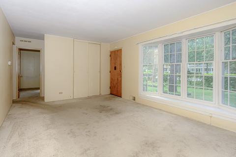 2304 Campbell St, Rolling Meadows, IL 60008 photo 3