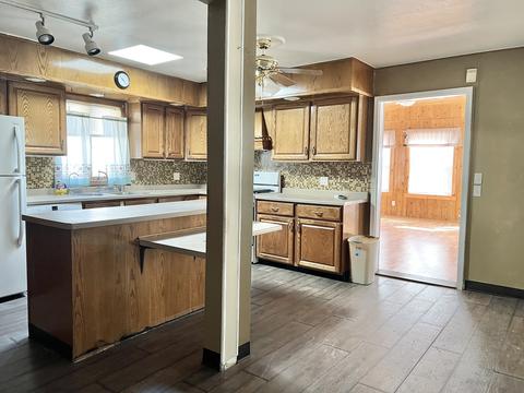113 Wilson Ave, Chadwick, IL 61014 photo 4