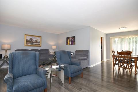 9440 Sumac Rd, Des Plaines, IL 60016 photo 4