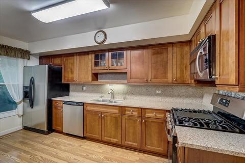 1330 Blair Ln, Hoffman Estates, IL 60169 photo 12