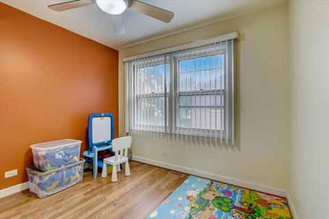 1330 Blair Ln, Hoffman Estates, IL 60169 photo 21