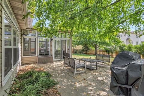 1545 Old Barn Rd, Bartlett, IL 60103 photo 45