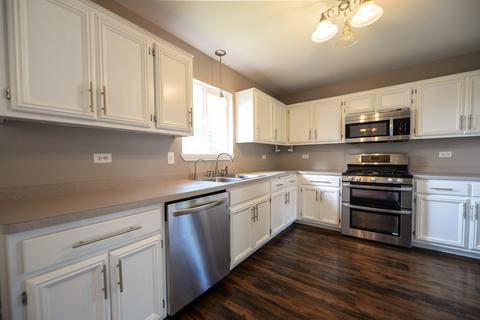 1400 Brian Ct, Minooka, IL 60447 photo 6