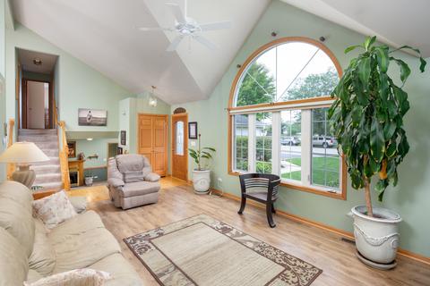 1716 Pebble Beach Dr, Plainfield, IL 60586 photo 5