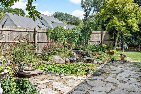 1651 Water Tower Ct, Wheaton, IL 60189 photo 24