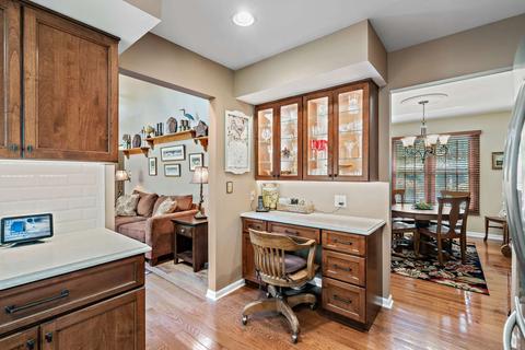 1651 Water Tower Ct, Wheaton, IL 60189 photo 6