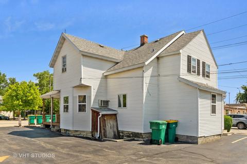 708 Ruby St, Joliet, IL 60435 photo 4