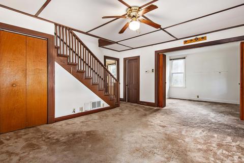 215 S Emerald Dr, Mchenry, IL 60051 photo 7