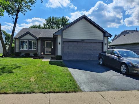 1357 Walden Dr, Elgin, IL 60120 photo 1