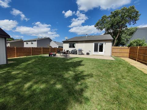 1357 Walden Dr, Elgin, IL 60120 photo 15