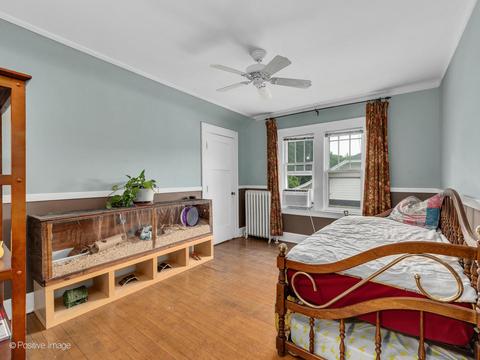 819 N Main St, Wheaton, IL 60187 photo 15