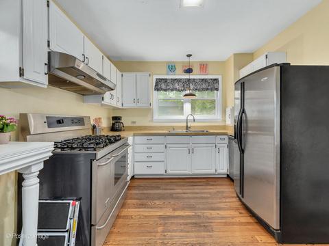 819 N Main St, Wheaton, IL 60187 photo 12