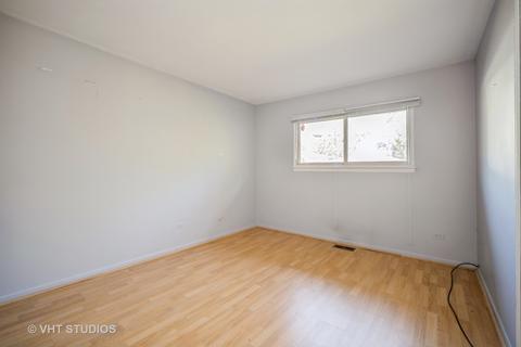 392 Wille Ave, Wheeling, IL 60090 photo 9