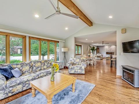 3 E Jerry Dr, Mount Prospect, IL 60056 photo 15