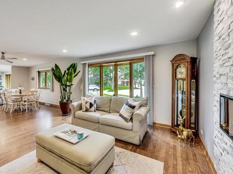 3 E Jerry Dr, Mount Prospect, IL 60056 photo 7