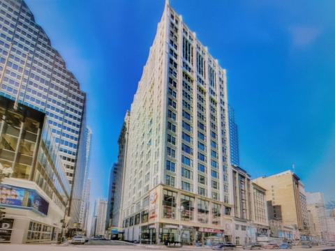 8 W Monroe St #P-94, Chicago, IL 60603