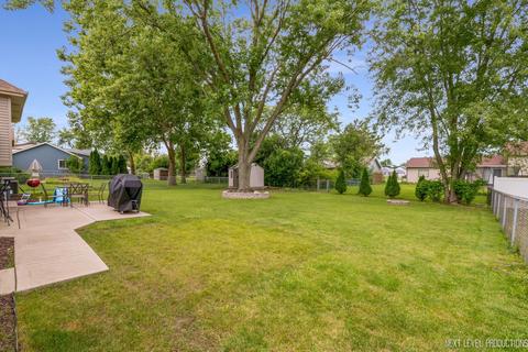 910 Molobay Ter, Bartlett, IL 60103 photo 18