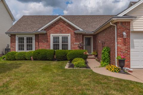 2010 Farm Dr, Normal, IL 61761 photo 3