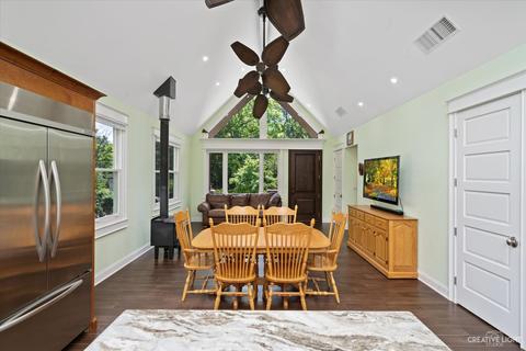 35 W374 Pearson Dr, Wayne, IL 60184 photo 9