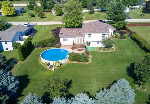 9810 Highstone Dr, Roscoe, IL 61073 photo 3