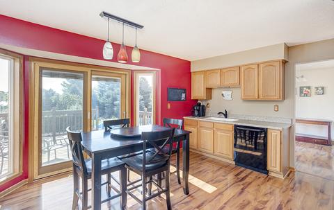9810 Highstone Dr, Roscoe, IL 61073 photo 8