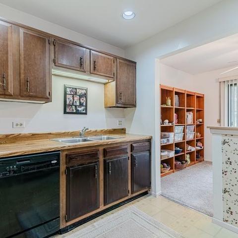 1532 Springview Ct #C1, Wheeling, IL 60090 photo 11