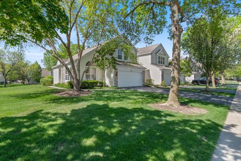 1451 Diamond Dr, Hoffman Estates, IL 60192 photo 2