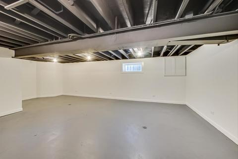 Undisclosed, Wheaton, IL 60187 photo 42
