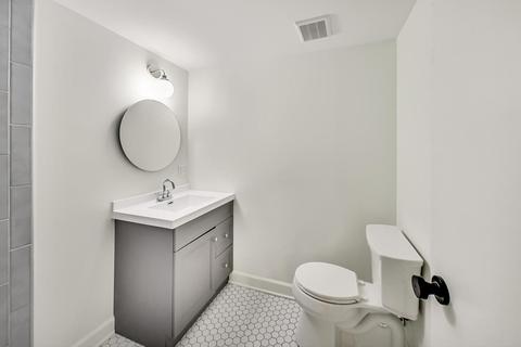 Undisclosed, Wheaton, IL 60187 photo 19