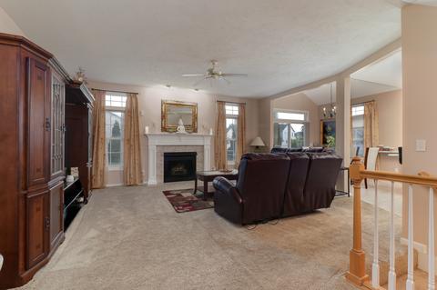 810 Eddy Rd, Bloomington, IL 61704 photo 5