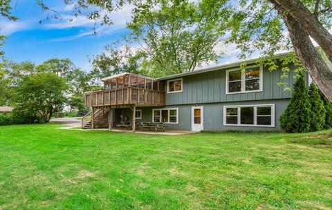2007 Grandview Dr, Johnsburg, IL 60051 photo 10