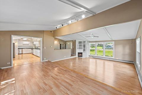 2007 Grandview Dr, Johnsburg, IL 60051 photo 16