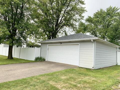328 E Norris Dr, Ottawa, IL 61350 photo 3
