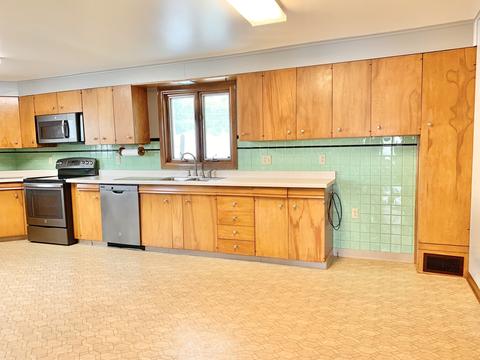 328 E Norris Dr, Ottawa, IL 61350 photo 6