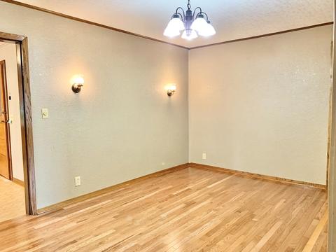 328 E Norris Dr, Ottawa, IL 61350 photo 10