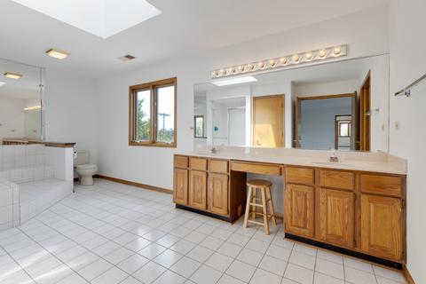 741 E Catalpa St, Addison, IL 60101 photo 17