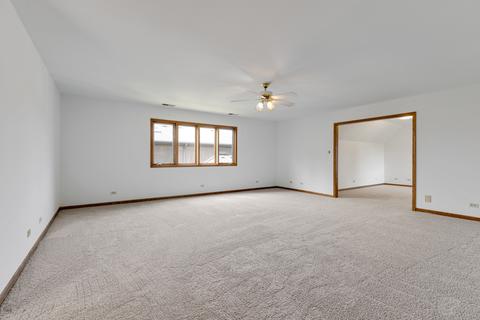741 E Catalpa St, Addison, IL 60101 photo 15