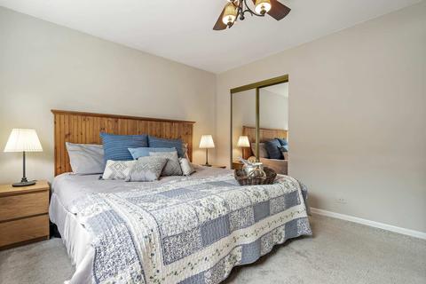 675 Westmere Rd, Des Plaines, IL 60016 photo 16