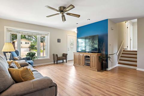 675 Westmere Rd, Des Plaines, IL 60016 photo 14