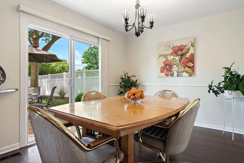 675 Westmere Rd, Des Plaines, IL 60016 photo 11
