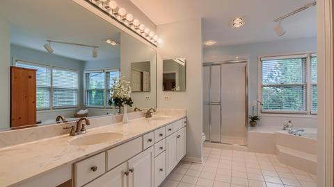 5256 Elliott Dr, Hoffman Estates, IL 60192 photo 19