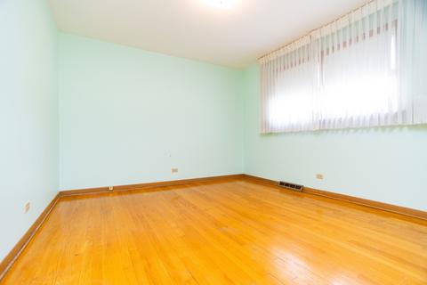 4719 W Devon Ave, Chicago, IL 60646 photo 15