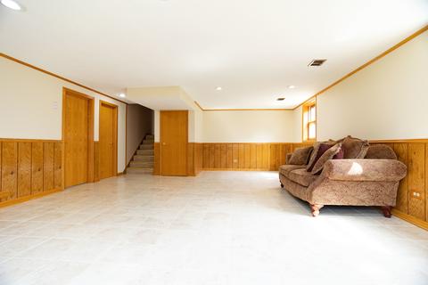 4719 W Devon Ave, Chicago, IL 60646 photo 19
