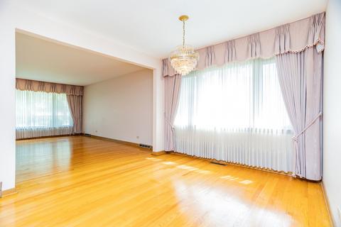 4719 W Devon Ave, Chicago, IL 60646 photo 4