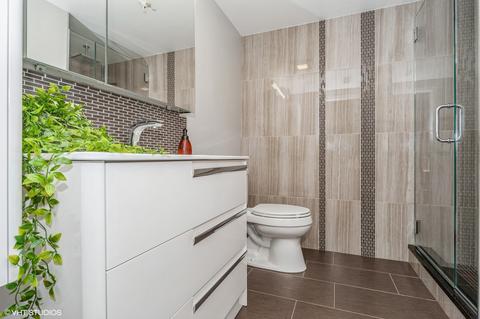 110 N Milwaukee Ave #403, Wheeling, IL 60090 photo 17
