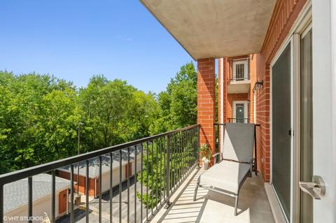 110 N Milwaukee Ave #403, Wheeling, IL 60090 photo 7