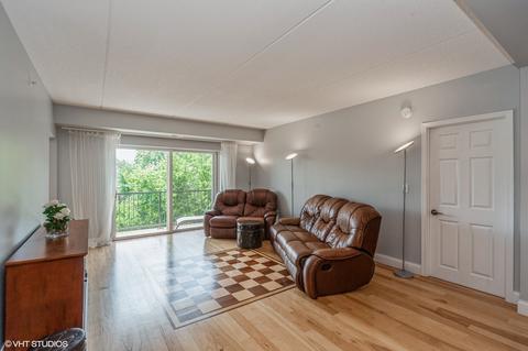 110 N Milwaukee Ave #403, Wheeling, IL 60090 photo 6